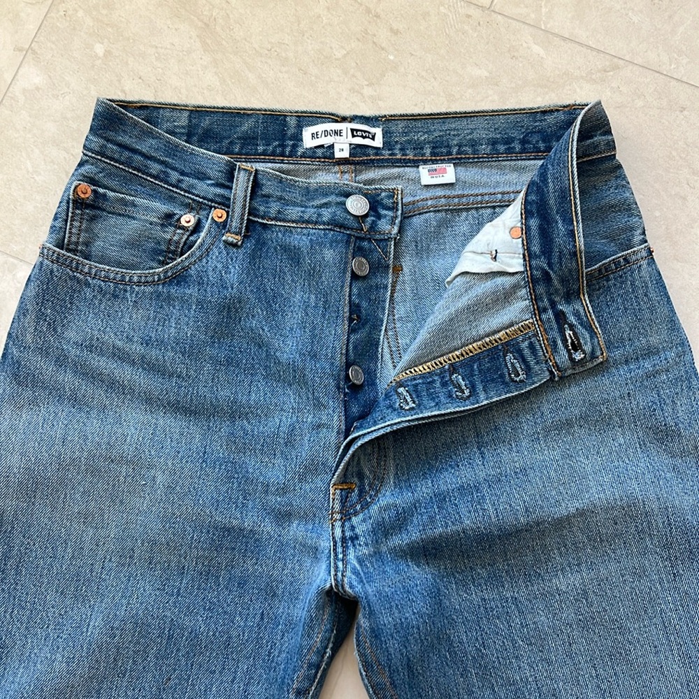 Redone Levis straight leg size 28